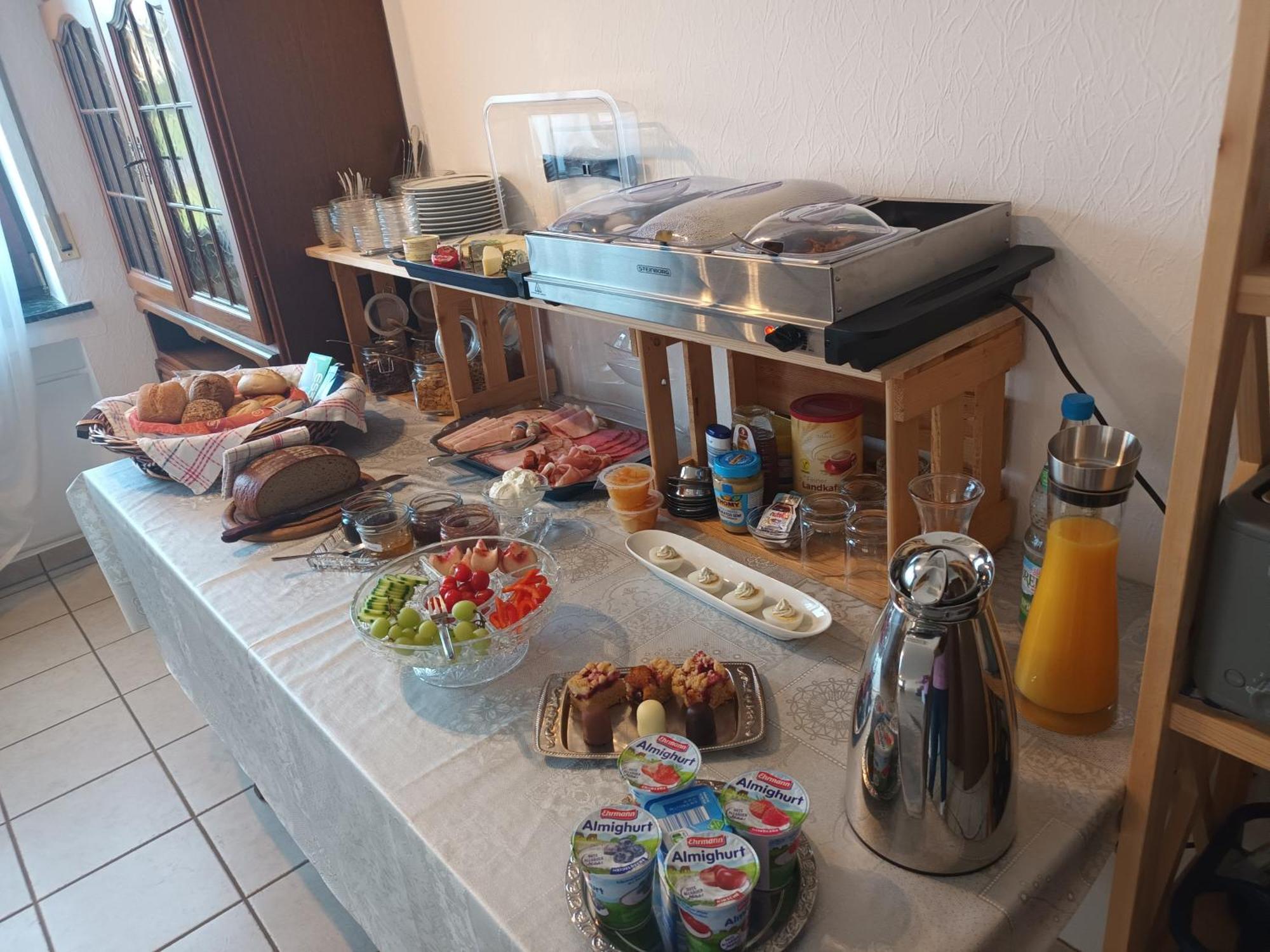 Gaestehaus A21 Kinheim Bagian luar foto